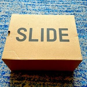 Brand new never used Yeezy “Resin” size 10